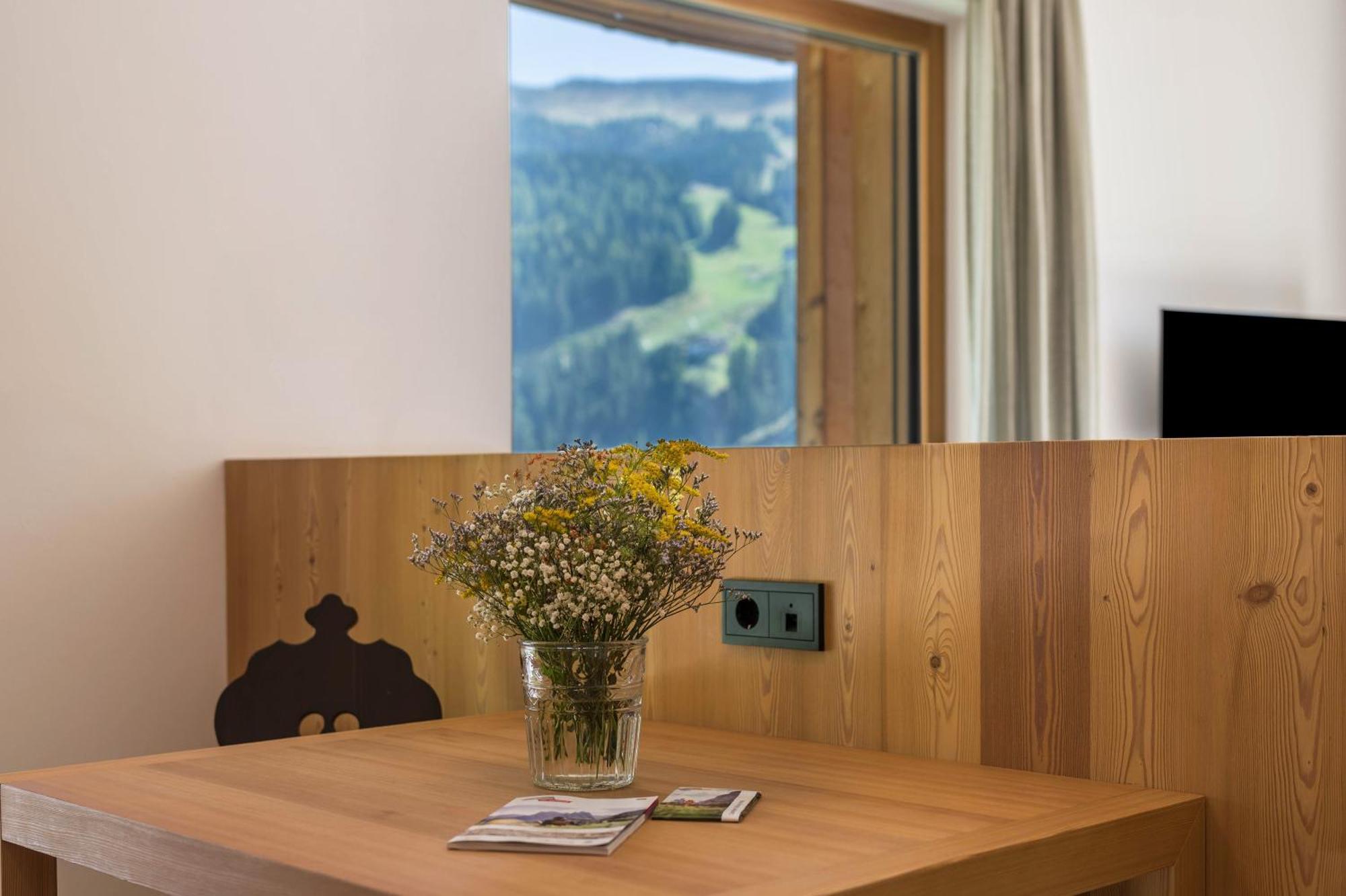 Vista Dolomites Apartment Liberty Santa Cristina Val Gardena Exterior foto